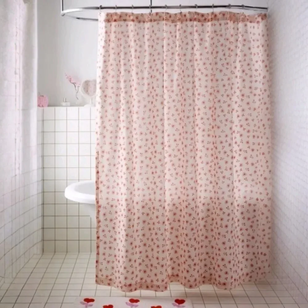 URBAN OUTFITTERS Home Sweetheart Ditsy Hearts Patterned Shower Curtain New!